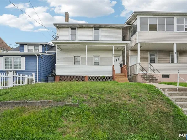 405 N 8th St, Prospect Park, NJ 07508
