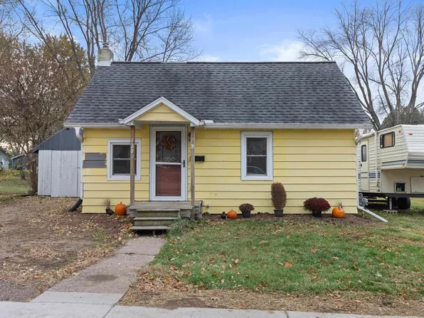 620 11th Street, Baraboo, WI 53913