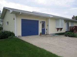 102 Linden Dr N, Coleridge, NE 68727