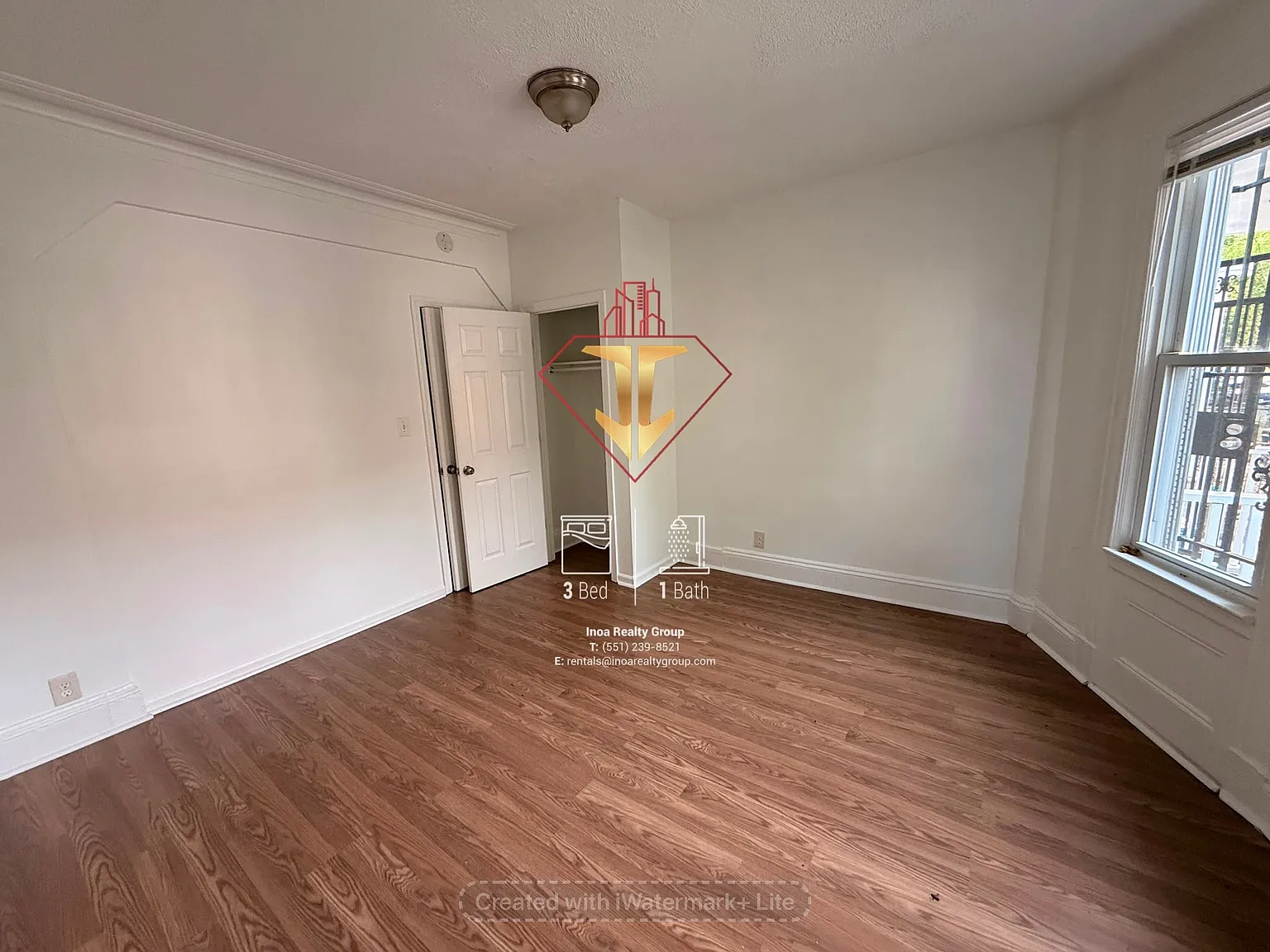 3 bed, 1000 sqft, $2,300 — Photo 3
