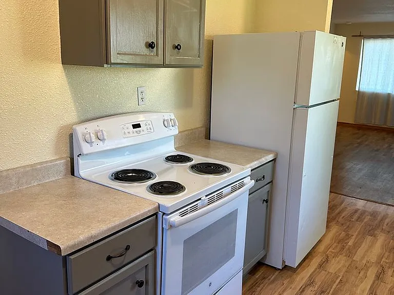 623 Terry Ave — Photo 4