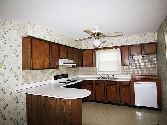 5th image of 507 Spring Dr