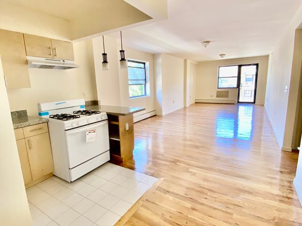 44 Hilton Ave APT A1