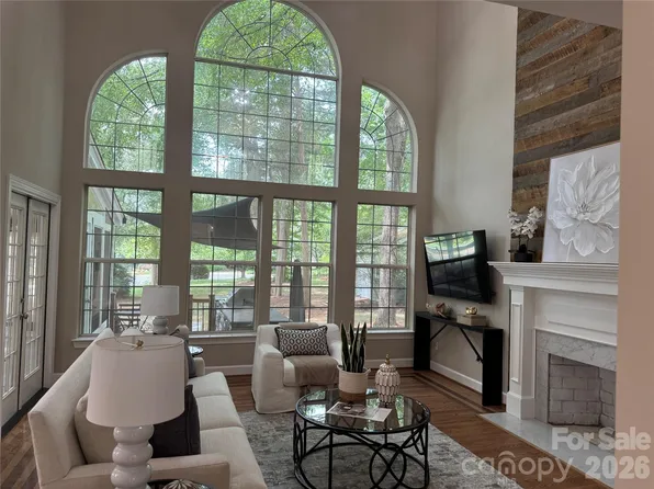 122 Lake Pine Rd, Mooresville, NC 28117