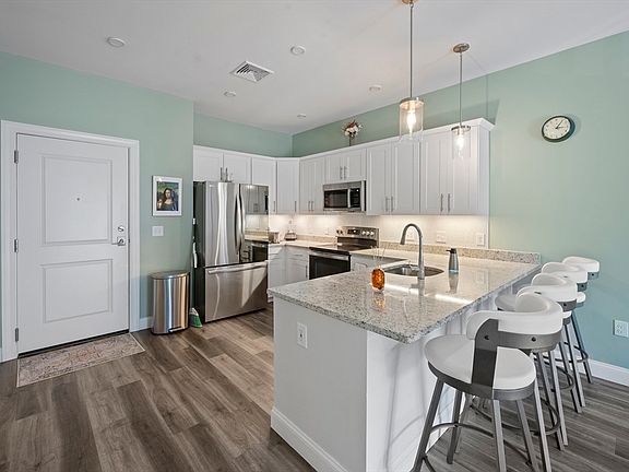 4th image of 3307 Briarwood Vlg #3307