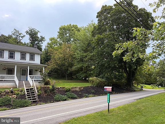 2nd image of 1055 Rawlinsville Rd