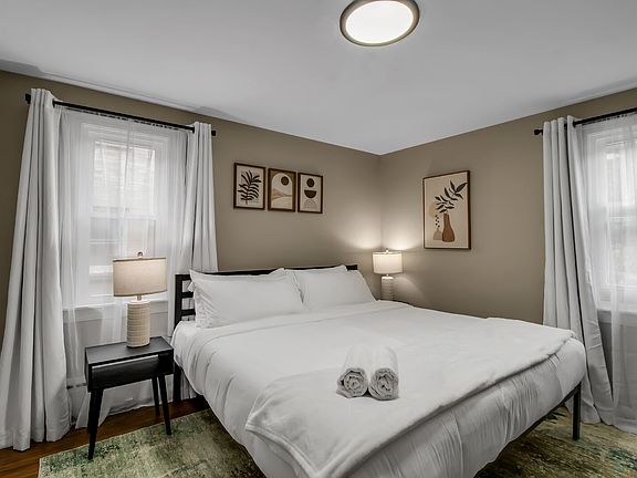 4th image of 1540 Abbott Rd APT 2