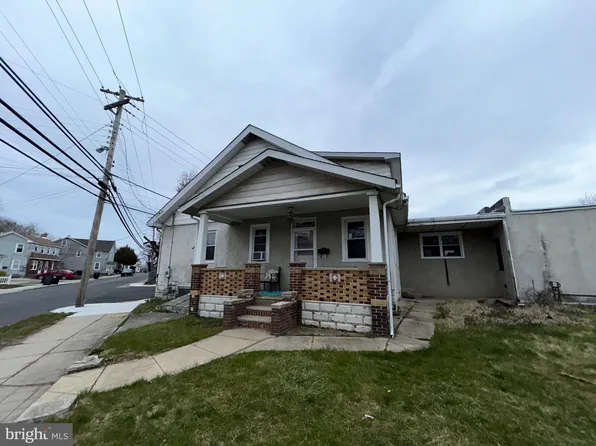 98 Library St, Williamstown, NJ 08094