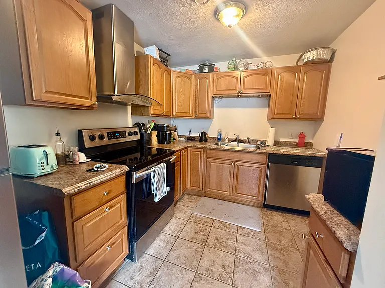 30 Prescott St #2 — Photo 6