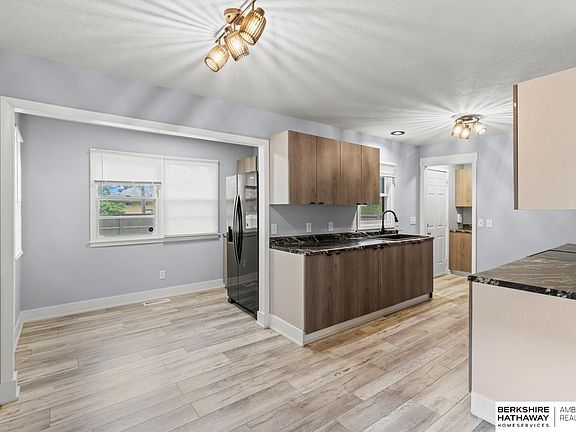 5th image of 4647 Camden Ave