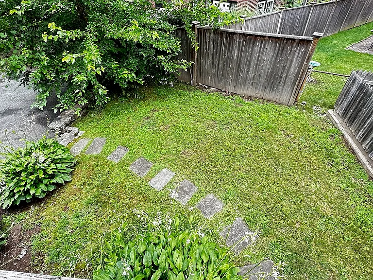 27 Heath St #2 — Photo 22