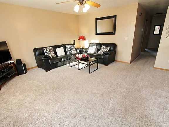 2nd image of 3200 Jordy Dr
