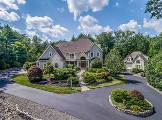 8 Chablis Ct, Bedford, NH 03110