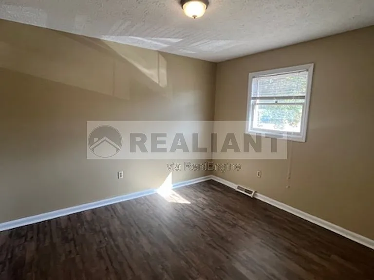 1646 Foxhaven Dr #1 — Photo 5