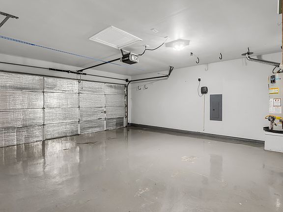 5th image of 2320 Shadabury Dr