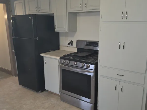155 Thomas St, Woonsocket, RI 02895