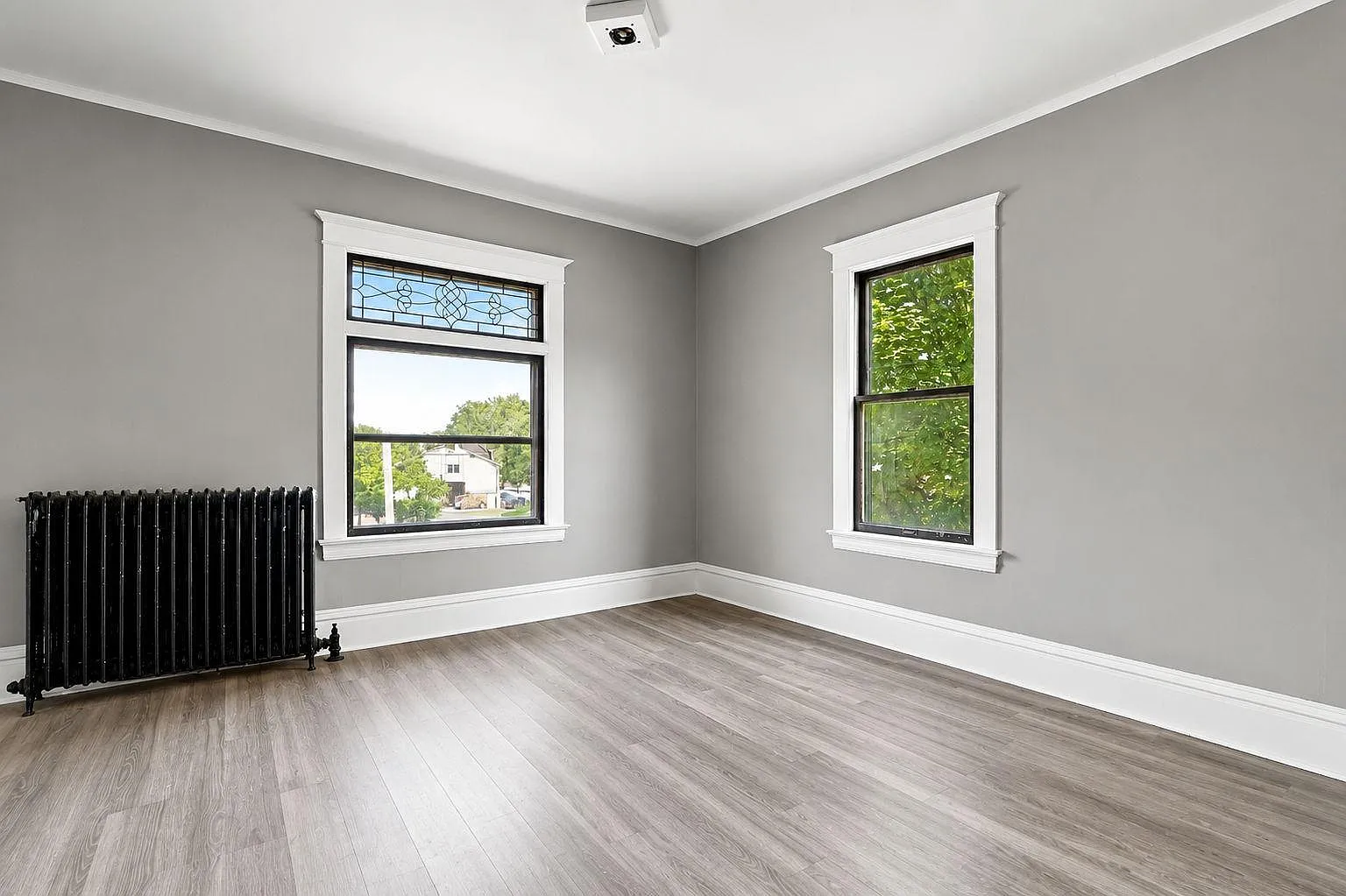 2 bed, 1.0 bath, 1000 sqft, $1,895 — Photo 3
