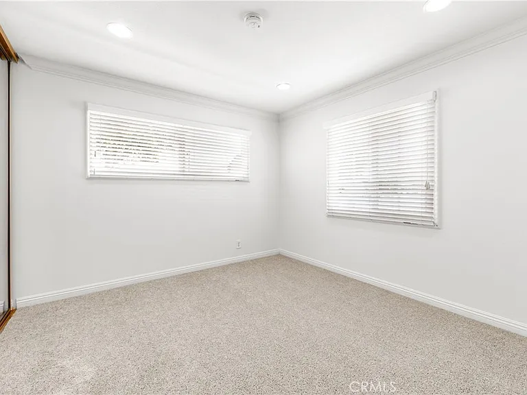 5892 Meadowlark Dr — Photo 25