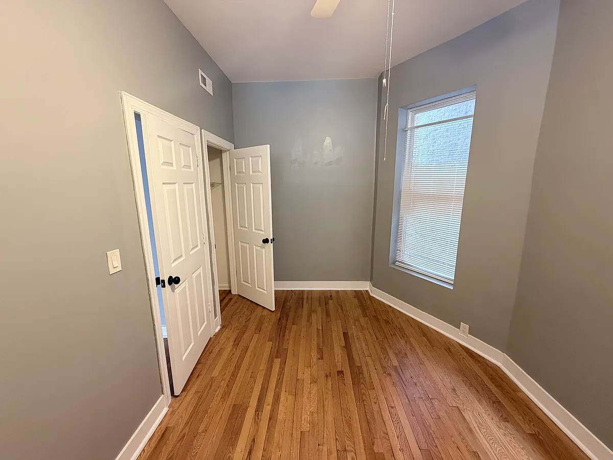 Building Photo - 3140 W Fulton St #1