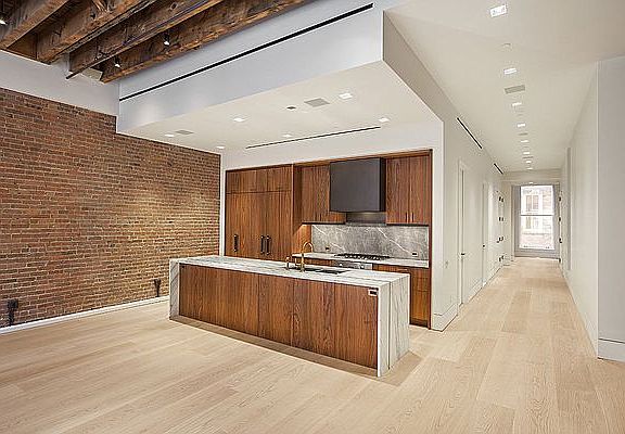 5th image of 62 Wooster St #2B