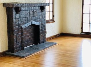 2817 Buckingham RD, Los Angeles, CA 90016