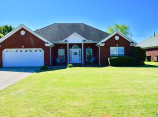 1635 Lake Manor Dr SW, Decatur, AL 35603