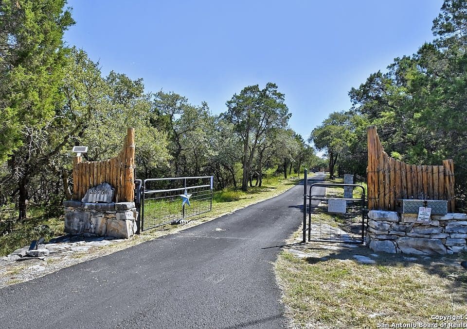 1st image of 28764 SIERRA DR