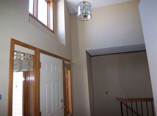 15590 17th Pl N, Plymouth, MN 55447