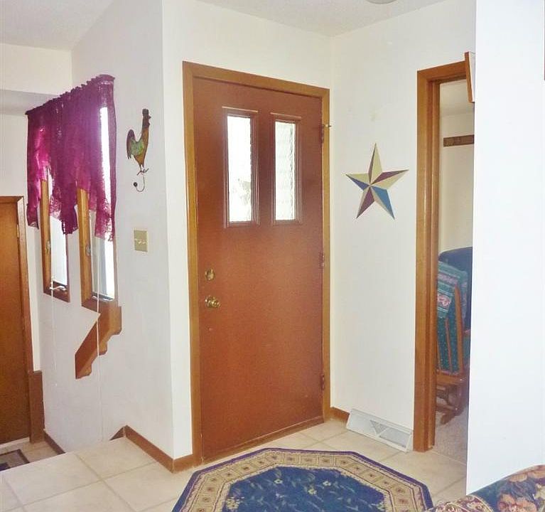 1st image of 204 N Olive St