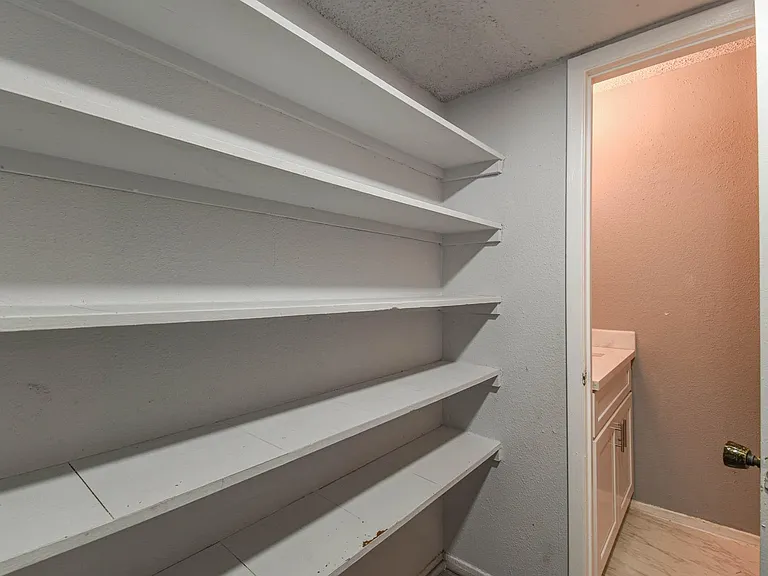 12663 Wellington Park #DR444 — Photo 17