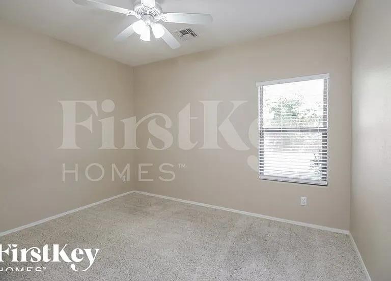 16074 W Banff Ln — Photo 12