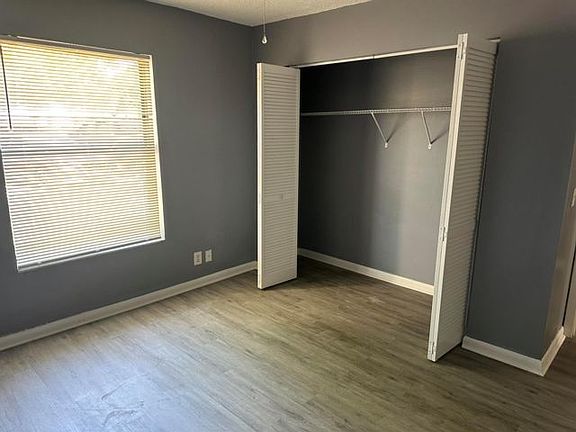 2nd image of 16 Crossings Cir APT B