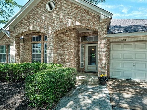 2nd image of 1620 Bengal Dr