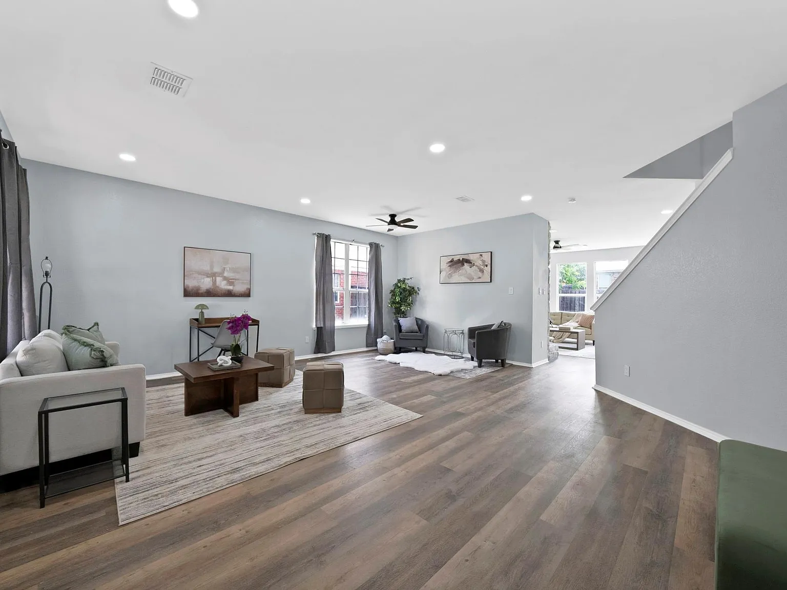4 bed, 2.5 bath, 2851 sqft, $2,950 — Photo 4