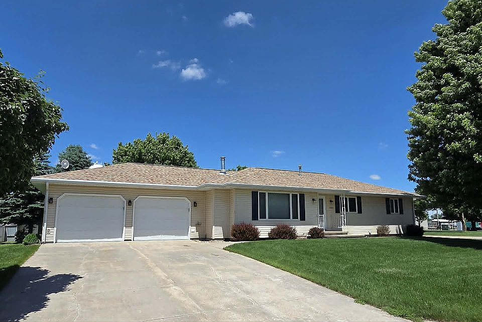 1st image of 1120 E Cottonwood Dr