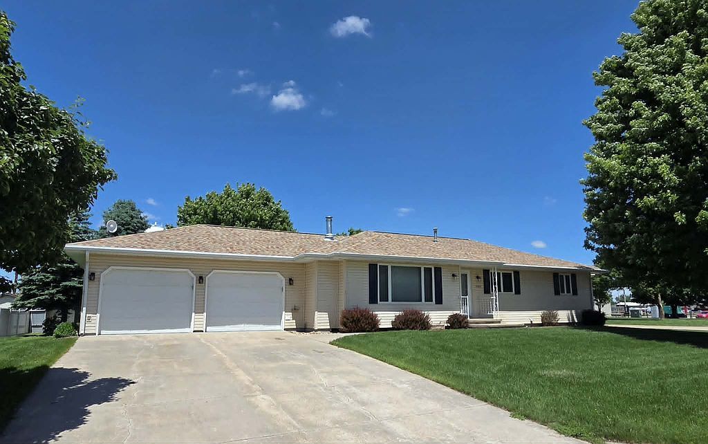 1120 E Cottonwood Dr - Property Image