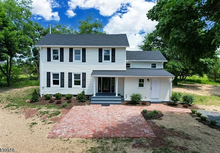 230 Skillmans Ln — Photo 1