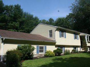 146 Dresser Hill Rd, Charlton, MA 01507