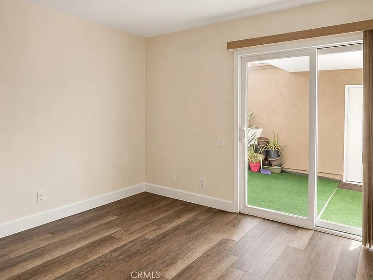 24612 Zena Ct — Photo 10