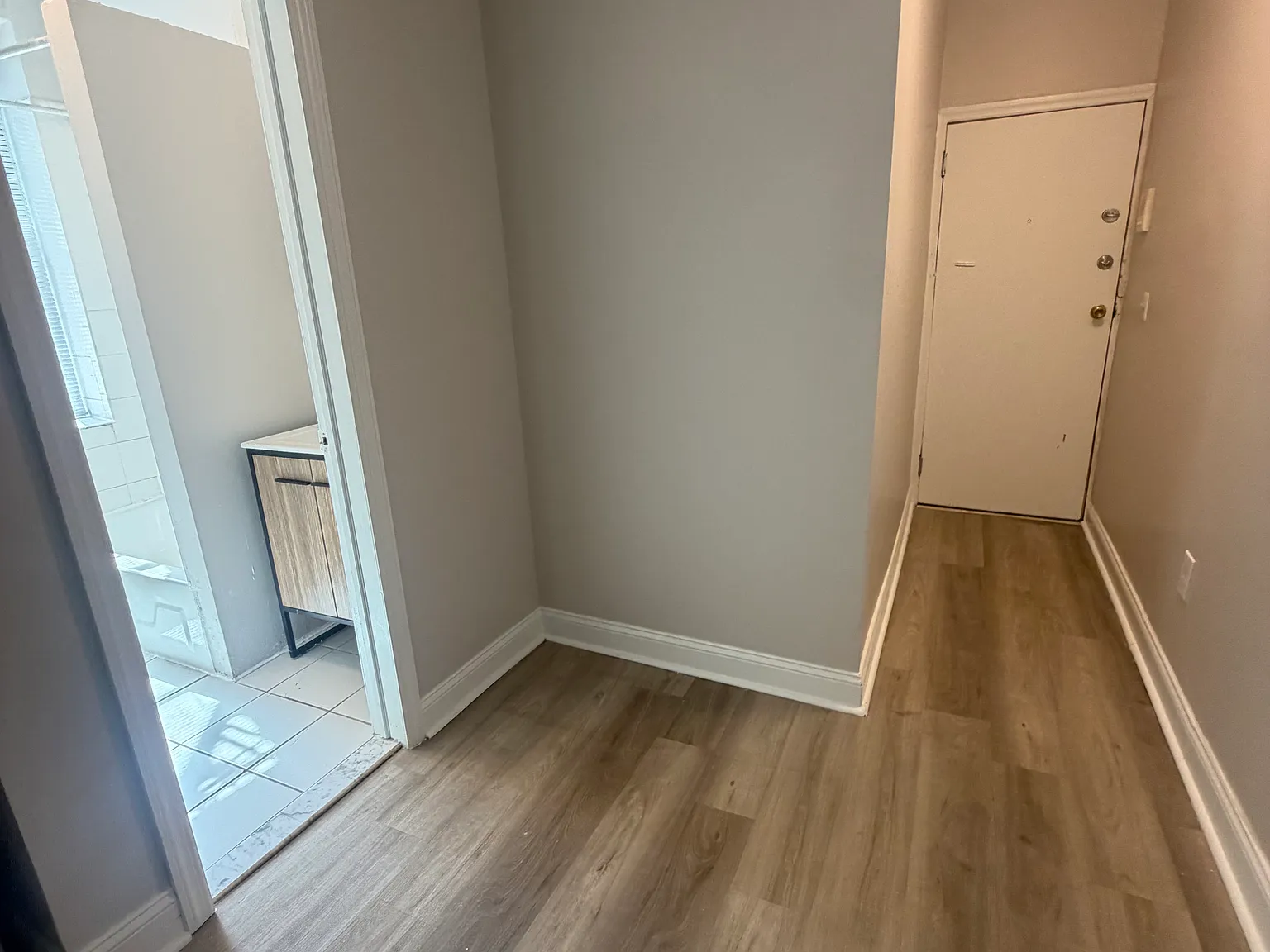 1 bed, 700 sqft, $1,925 — Photo 4