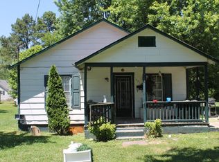 421 W 3rd Ave, Hohenwald, TN 38462