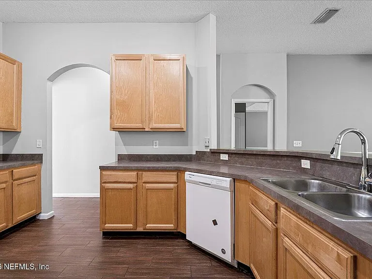 8871 Canopy Oaks Dr — Photo 17