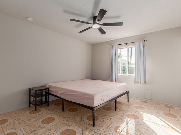 5th image of 2309 W Morningside Dr