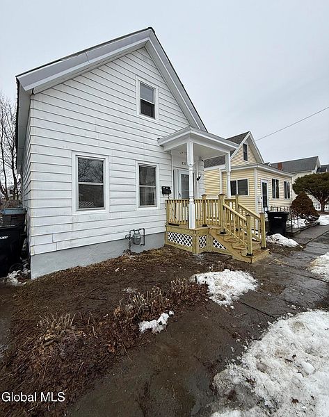 2nd image of 231 4th Avenue