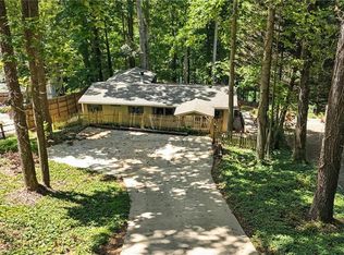 6695 Thunder Trl, Gainesville, GA 30506