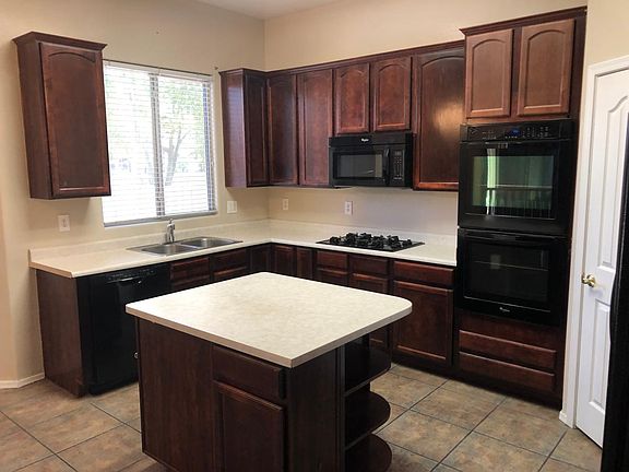 3rd image of 2609 E Stottler Dr