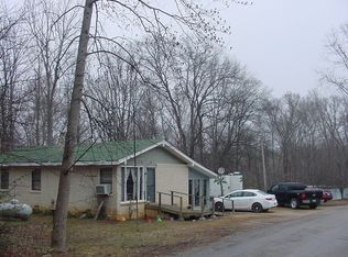 970 Jowers Rd, Olivehill, TN 38475