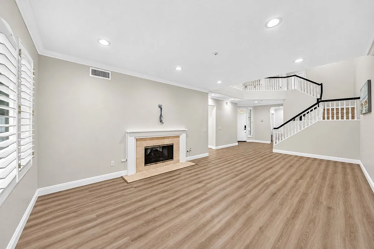 3 bed, 2.5 bath, 2271 sqft, $5,000 — Photo 4