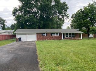 7025 Yorkshire Dr, Knoxville, TN 37909