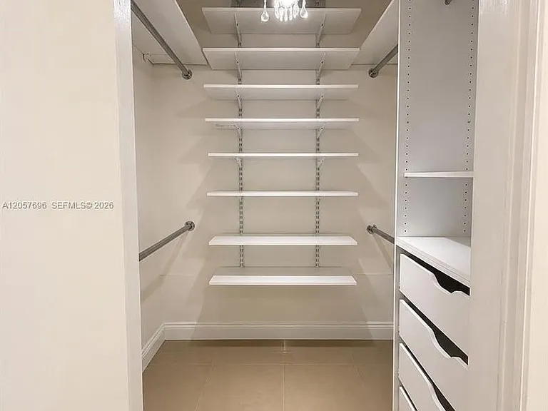 15700 N Miami Ave — Photo 7